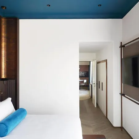 Palazzo Velabro, A Member Of Design Rome